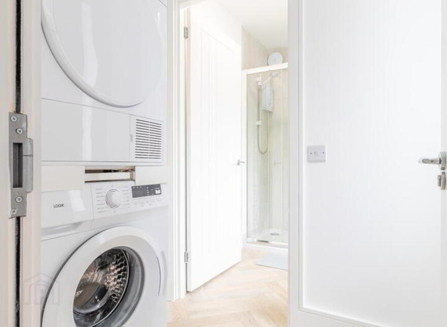 Room 3, 4 Woodcot Avenue, Belfast, BT5 5JA