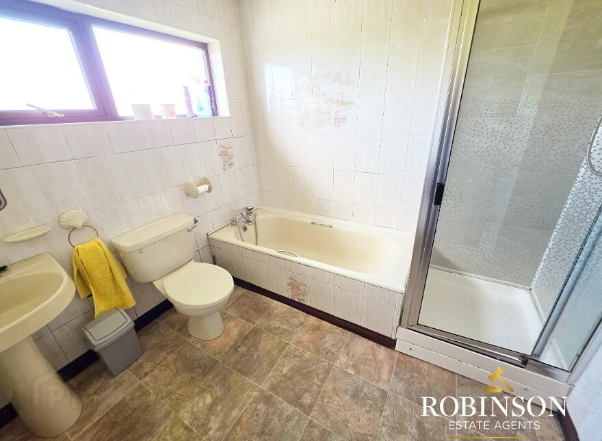 Golf View, Kinnalargy, Downings, F92RC56