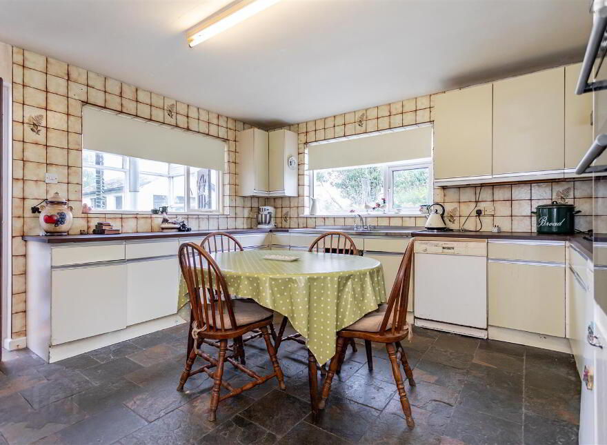 89 Hillsborough Road, Moneyreagh, BT23 6AZ
