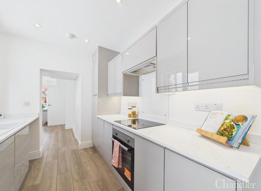 44 Glendower Street, Belfast, BT6 8PD