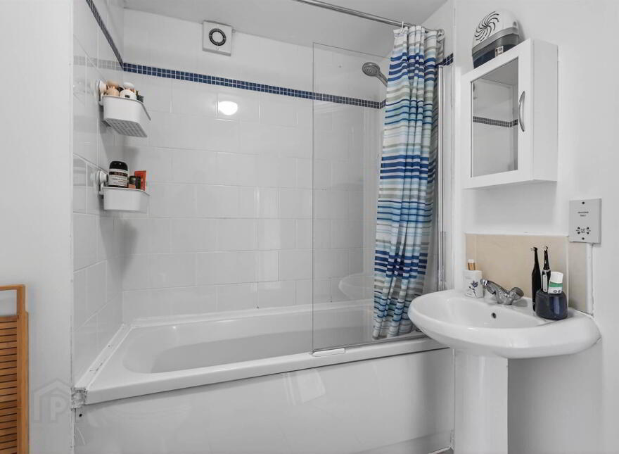 1 Ashley Courtyard, 1a Fane Street, Belfast, BT9 7BW
