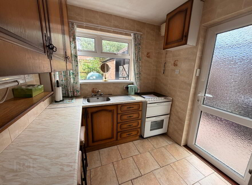 35 Prince Edward Park, Stranmillis, Belfast, BT9 5FZ