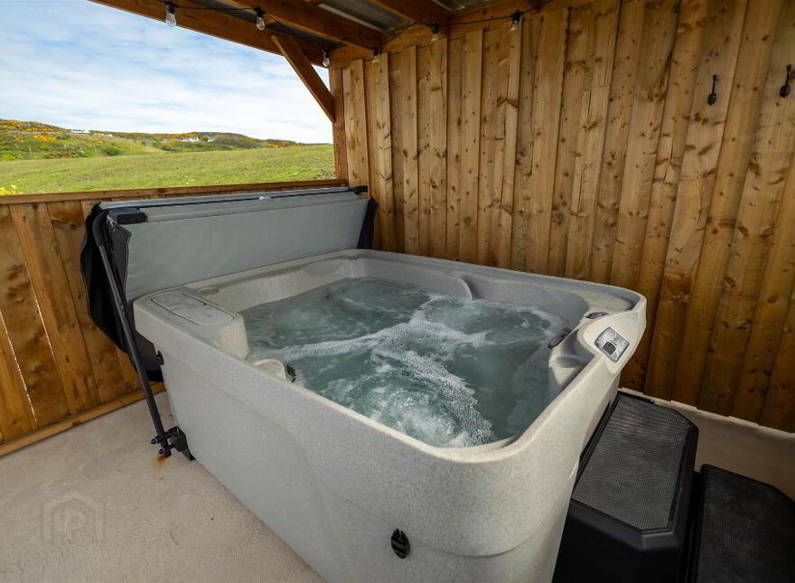 Rathlin Glamping, Rathlin Island, Demesne, Ballycastle, BT54 6RT