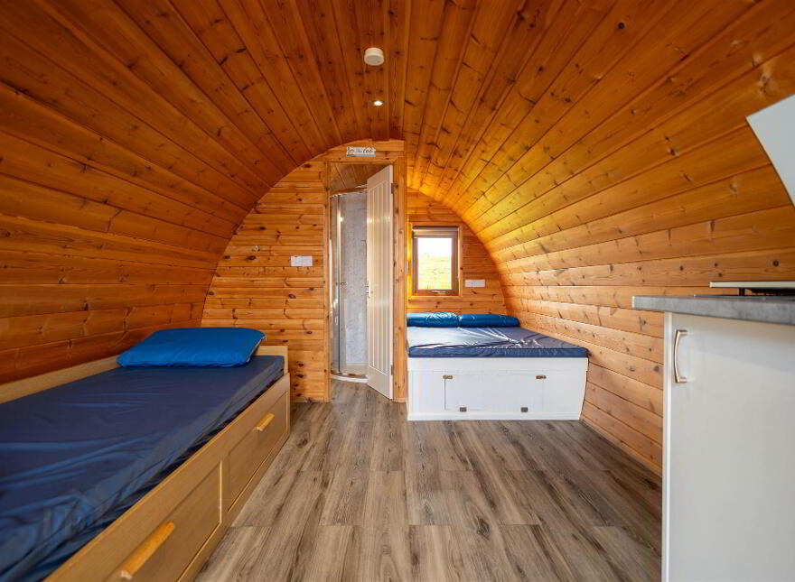 Rathlin Glamping, Rathlin Island, Demesne, Ballycastle, BT54 6RT
