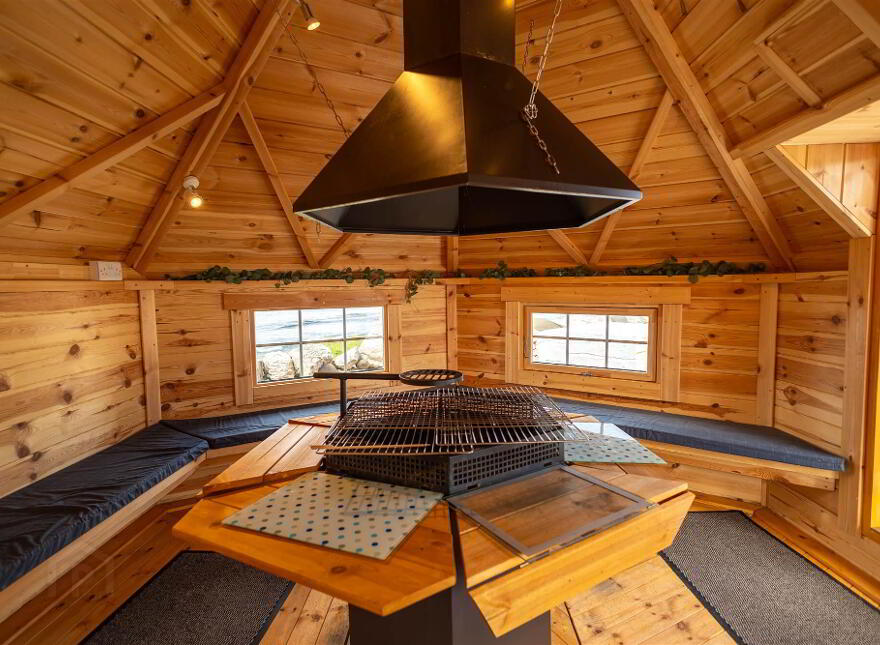 Rathlin Glamping, Rathlin Island, Demesne, Ballycastle, BT54 6RT