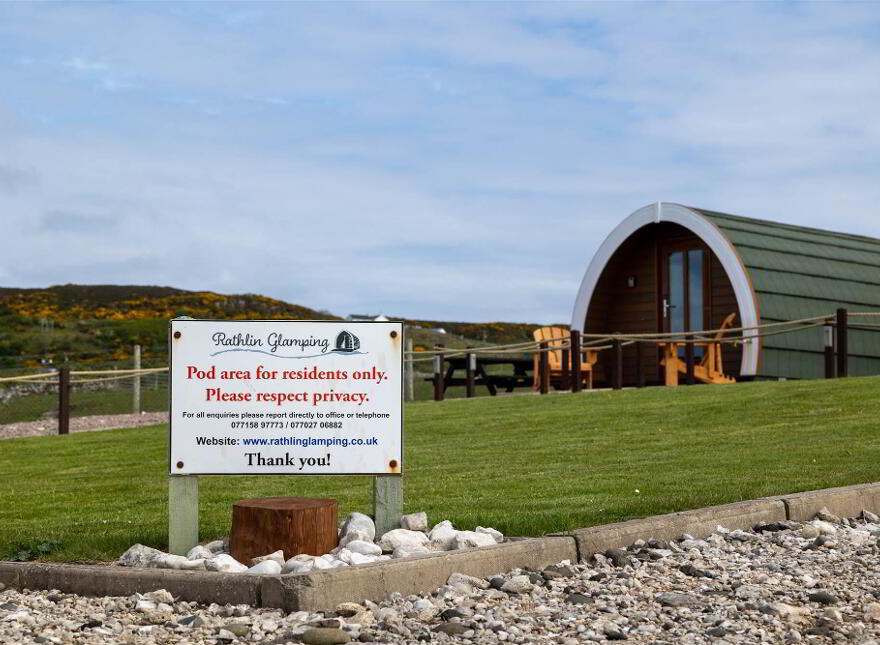 Rathlin Glamping, Rathlin Island, Demesne, Ballycastle, BT54 6RT