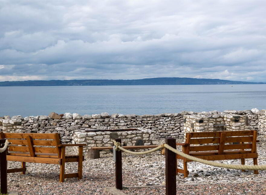 Rathlin Glamping, Rathlin Island, Demesne, Ballycastle, BT54 6RT