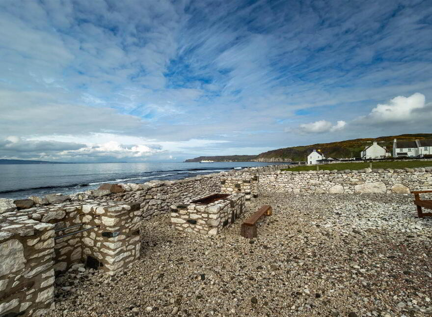 Rathlin Glamping, Rathlin Island, Demesne, Ballycastle, BT54 6RT