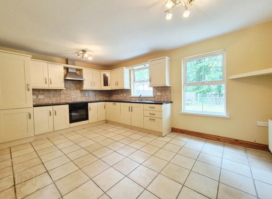 6 Mourne Lodge Crescent, Newtownstewart, Omagh, BT78 4GZ