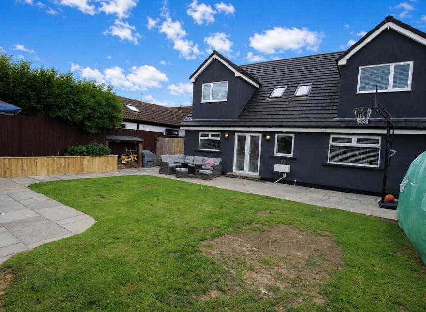 16 Woodland Avenue, Lambeg, Lisburn, BT27 4PJ