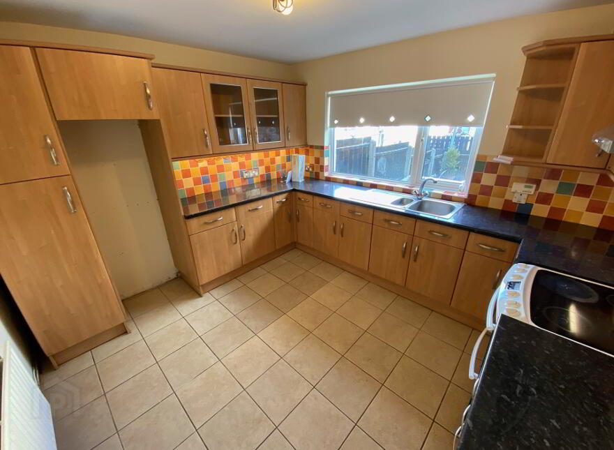 66 Hillhall Park, Lisburn, BT27 5DE