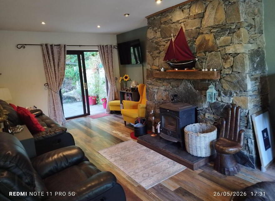 Riverside, Clifden, H71T627