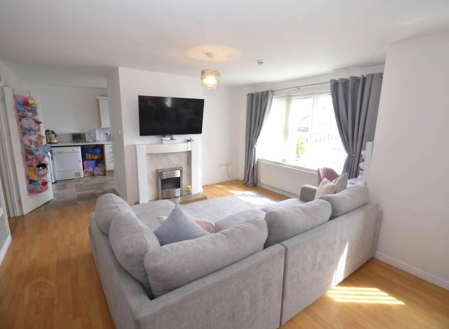 93 Mount Eagles Avenue, Stewartstown Road, Belfast, BT17 0GN