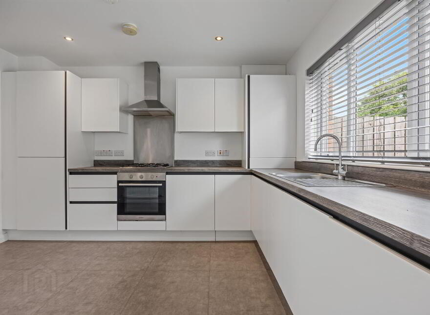 10 Park Avenue Heights, Belfast, BT4 1SH