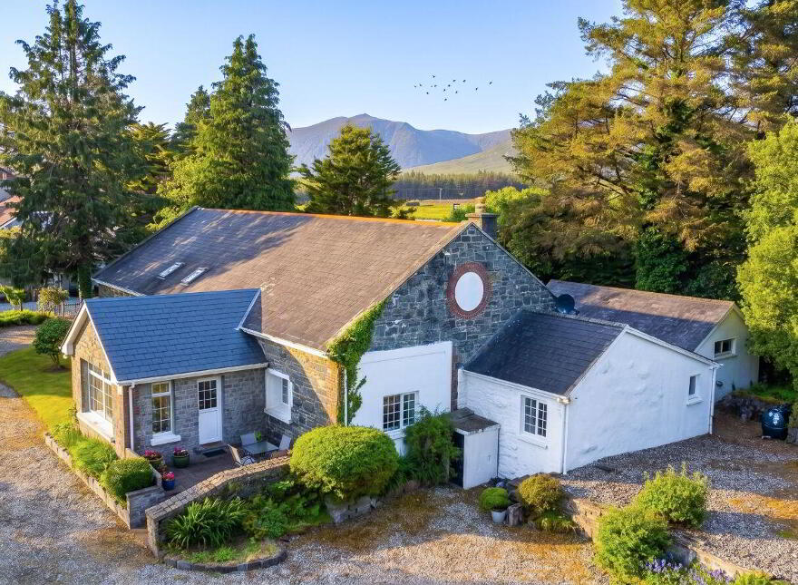 Railway Cottage, Lissoughter, Recess, H91A39R