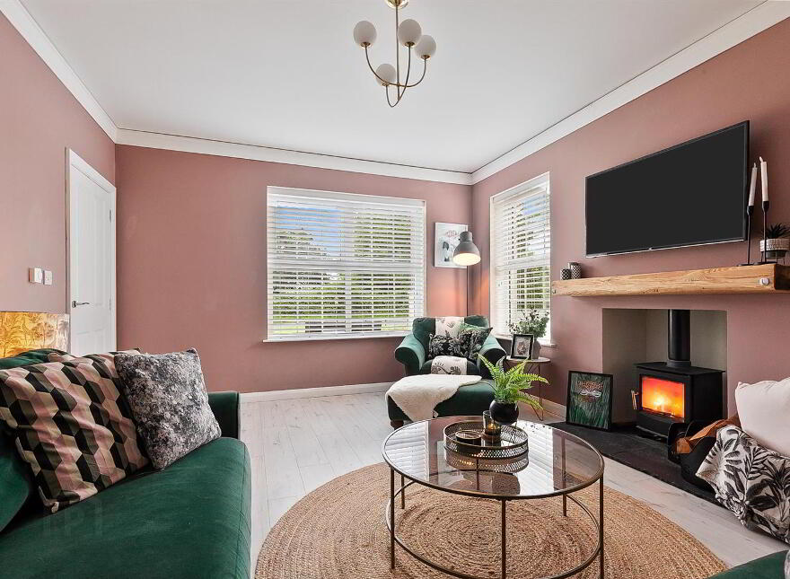 5d Feumore Road, Ballinderry Upper, Lisburn, BT28 2LJ