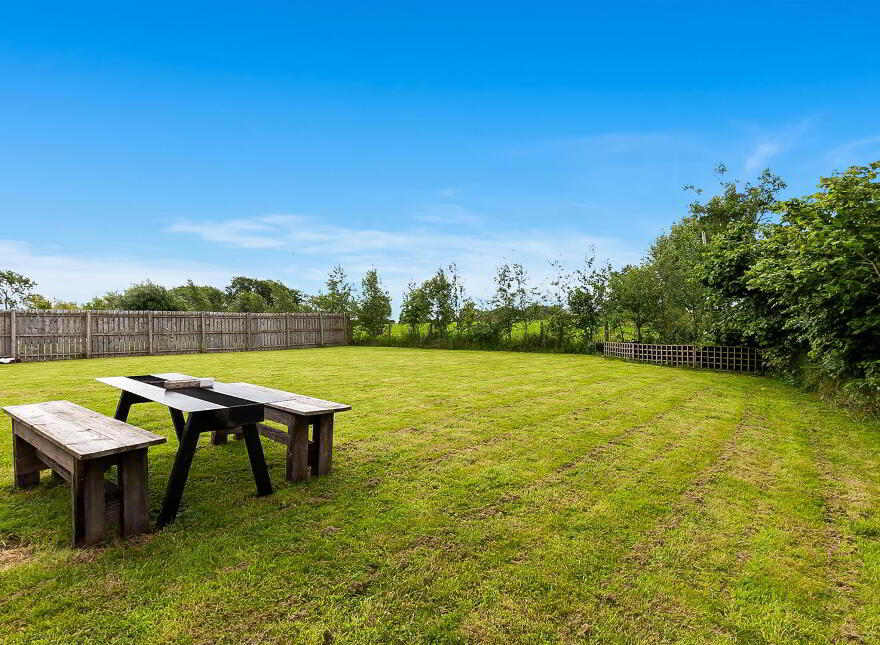 5d Feumore Road, Ballinderry Upper, Lisburn, BT28 2LJ