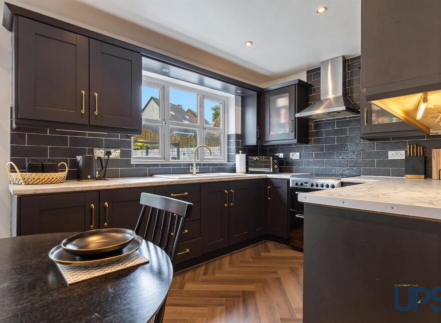 149 Lagmore Glen, Stewartstown Road, Dunmurry, Belfast, BT17 0WL