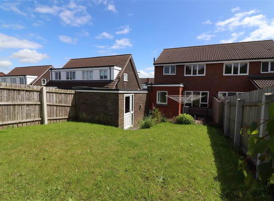 13 Oakridge Gardens, Belsize Road, Lisburn, BT27 4NE