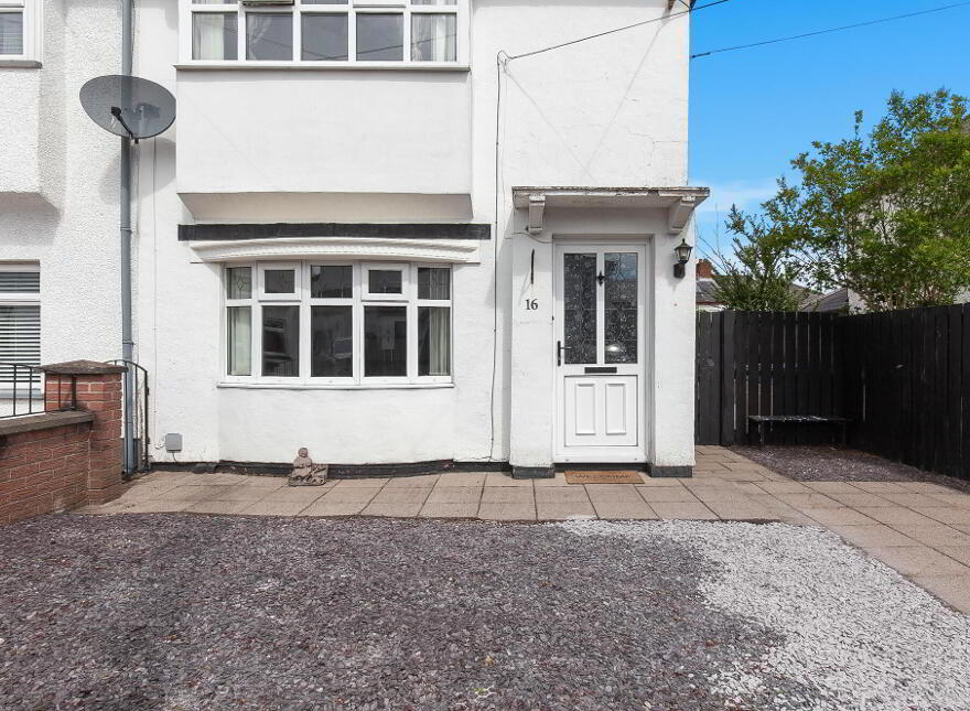 16 Lille Park, Upper Lisburn Road, Belfast, BT10 0LR