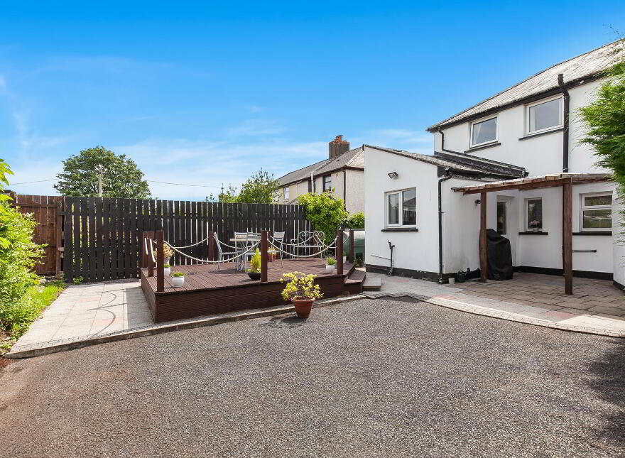 16 Lille Park, Upper Lisburn Road, Belfast, BT10 0LR