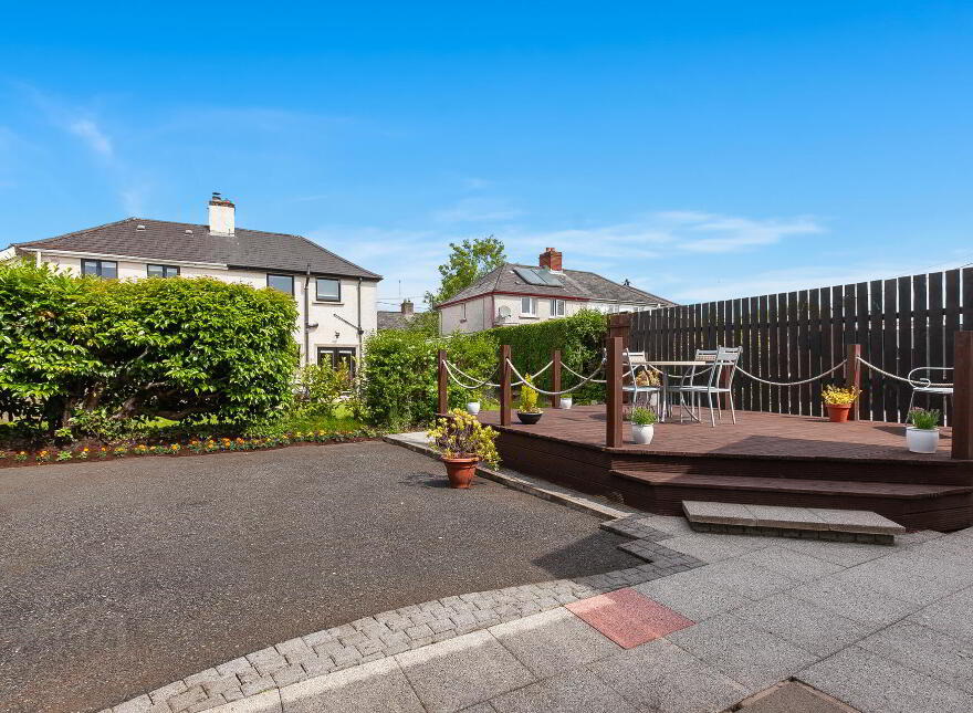 16 Lille Park, Upper Lisburn Road, Belfast, BT10 0LR