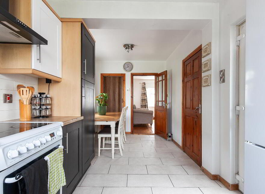 16 Lille Park, Upper Lisburn Road, Belfast, BT10 0LR
