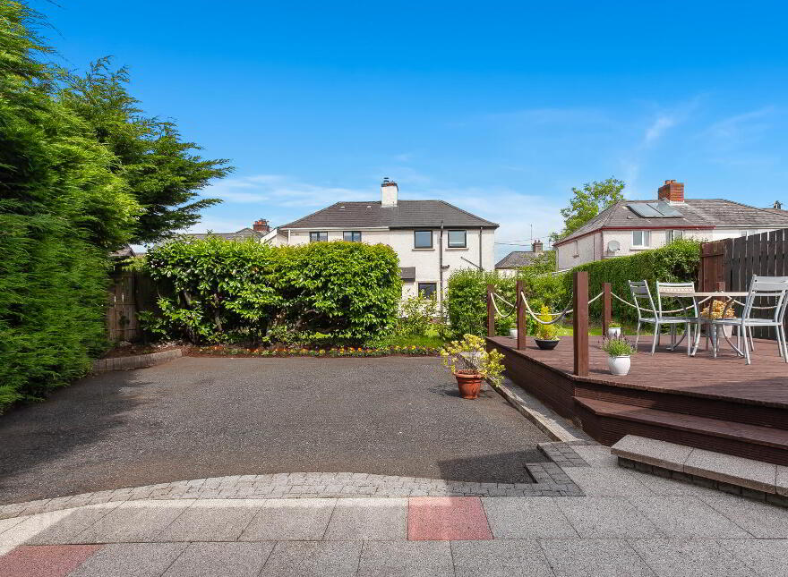 16 Lille Park, Upper Lisburn Road, Belfast, BT10 0LR