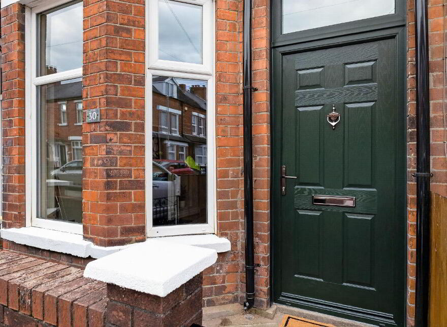 30 Lichfield Avenue, Belfast, BT5 5JQ