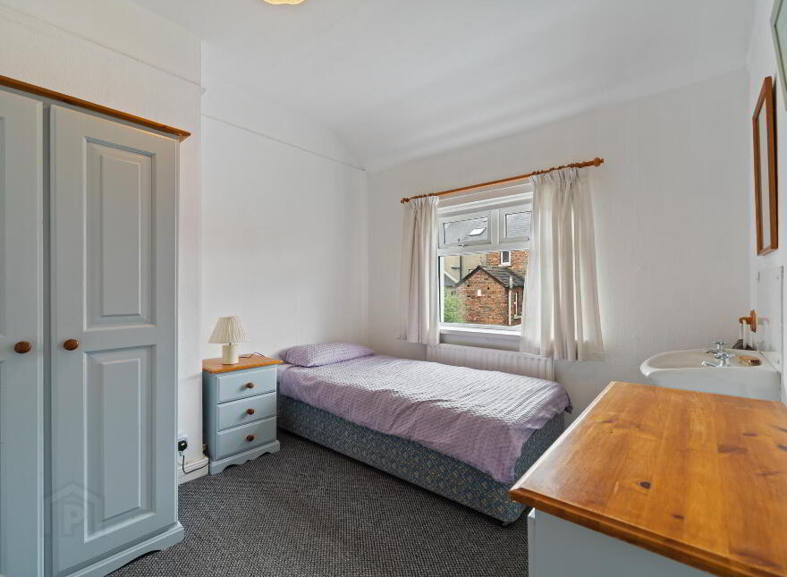 114 Ulsterville Avenue, Lisburn Road, Belfast, BT9 7AR