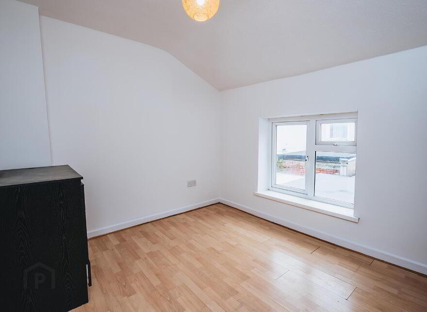 80 Long Commons, Coleraine, BT52 1LJ