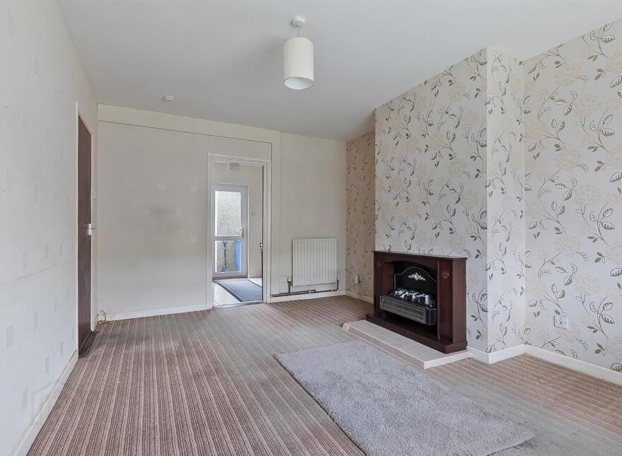 110 Ballycraigy Ring, Larne, BT40 2EX