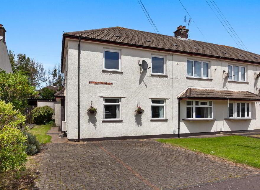 110 Ballycraigy Ring, Larne, BT40 2EX