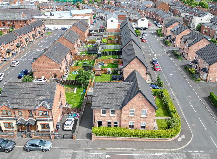 162 Broadway, Belfast, BT12 6HY
