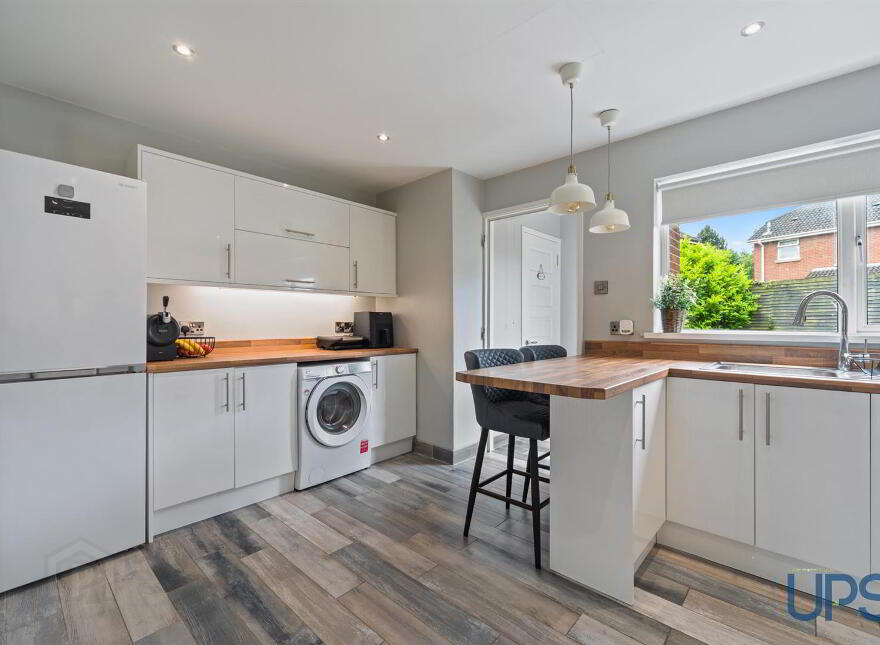 9 Greenane Drive, Blacks Road, Belfast, BT10 0NH