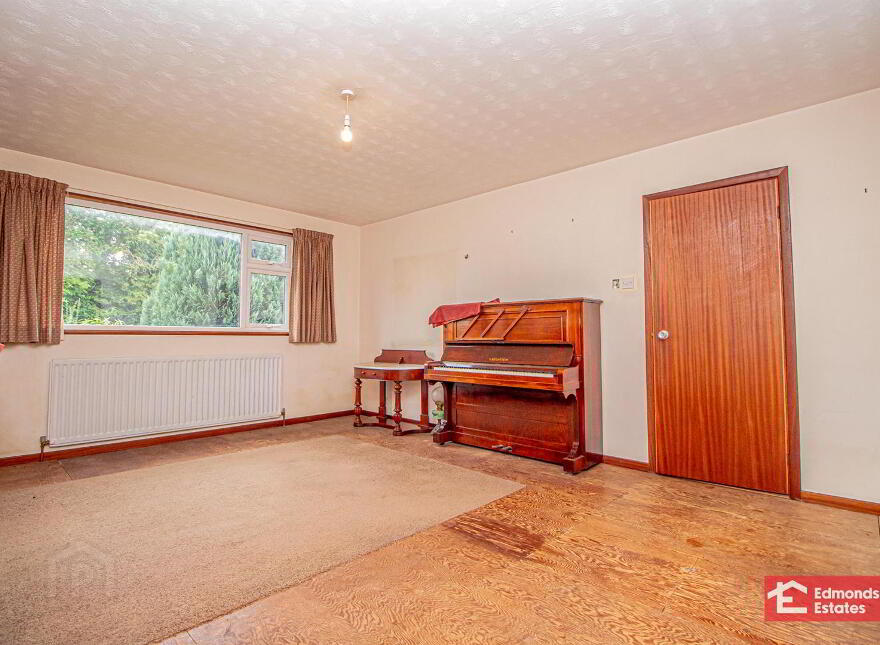 16 Galgorm Crescent, Ballymena, BT42 1BD
