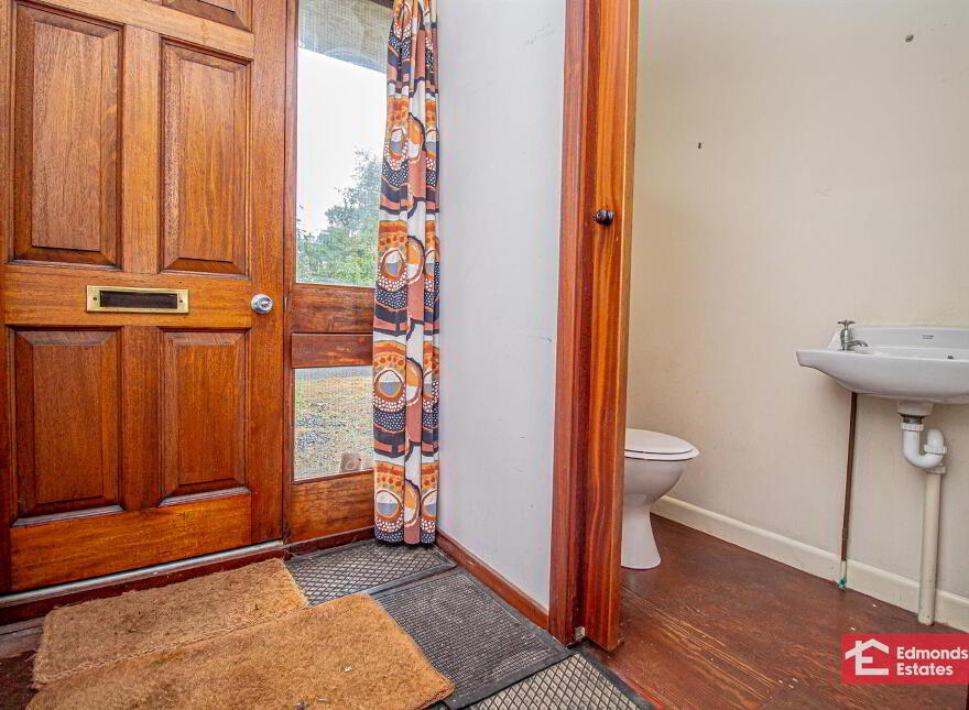 16 Galgorm Crescent, Ballymena, BT42 1BD