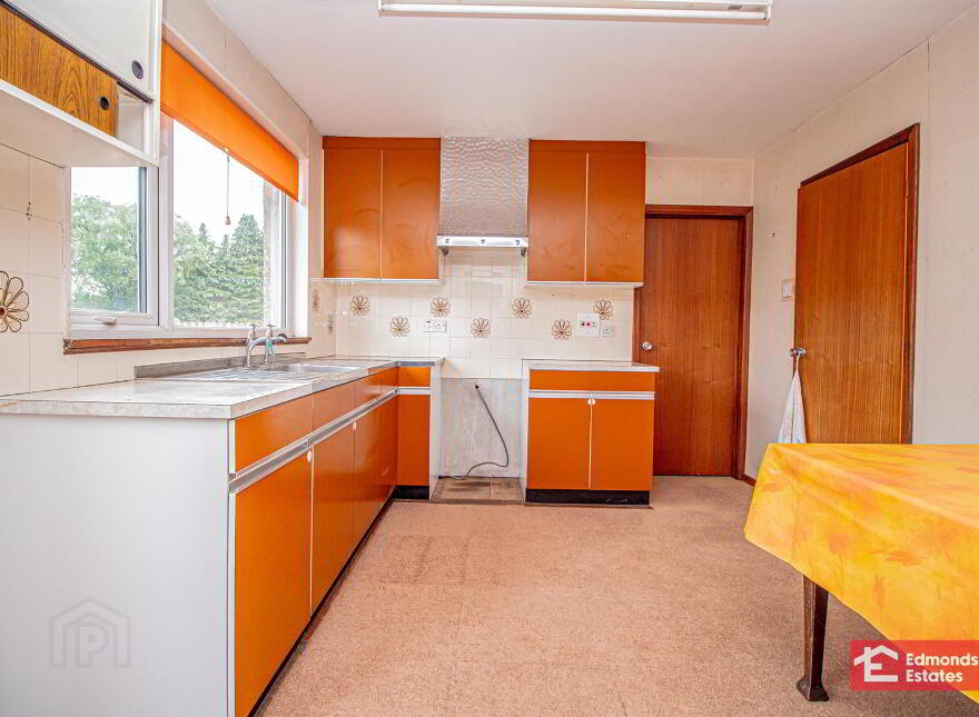 16 Galgorm Crescent, Ballymena, BT42 1BD