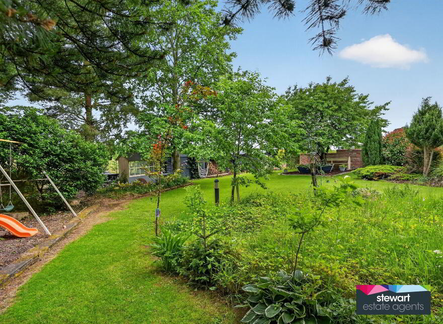 33a Lough Road, Ballinderry Upper, BT28 2LA