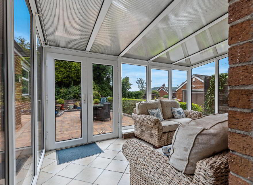 33 Bowtown Road, Newtownards, BT23 8SH