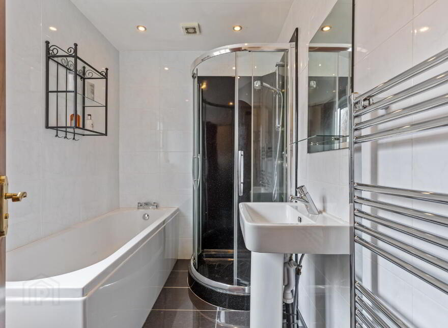 33 Bowtown Road, Newtownards, BT23 8SH