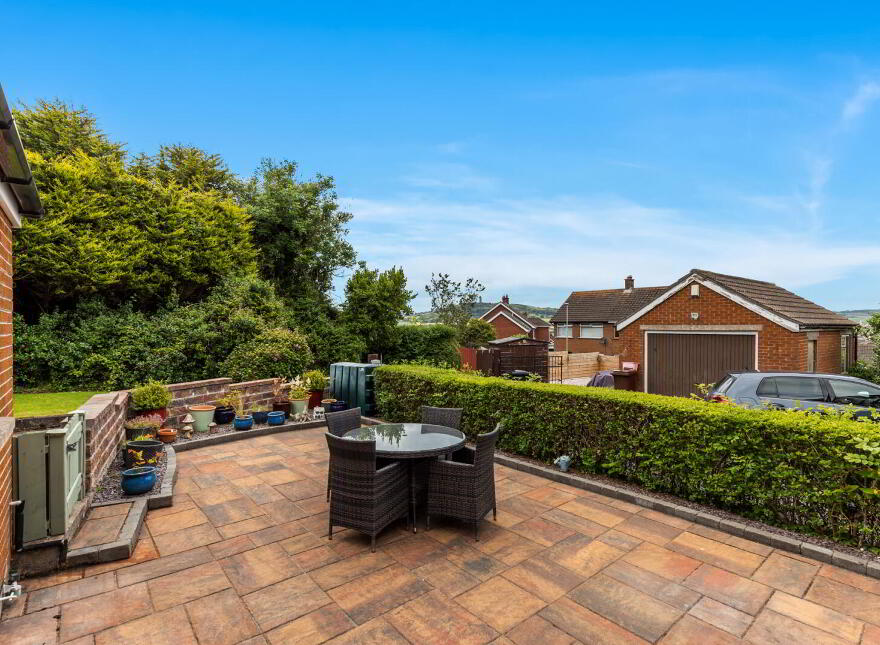 33 Bowtown Road, Newtownards, BT23 8SH