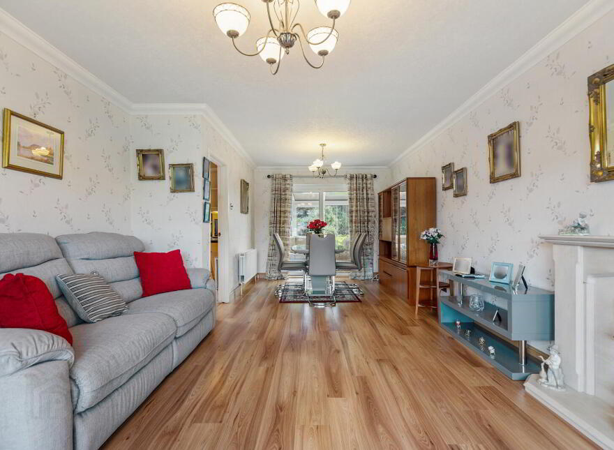 33 Bowtown Road, Newtownards, BT23 8SH