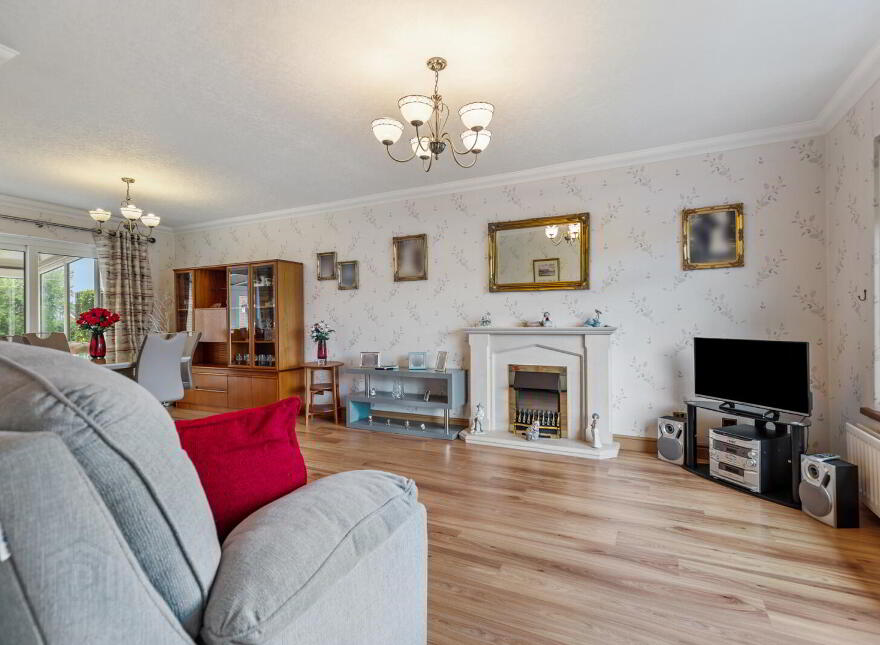 33 Bowtown Road, Newtownards, BT23 8SH
