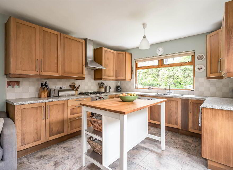 7 Rosetta Park, Belfast, BT6 0DJ