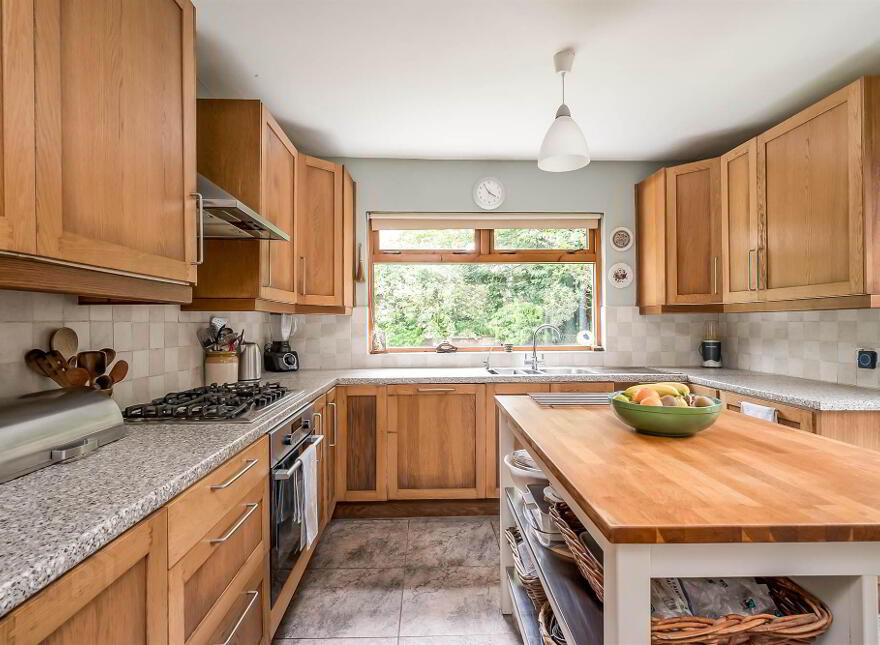7 Rosetta Park, Belfast, BT6 0DJ