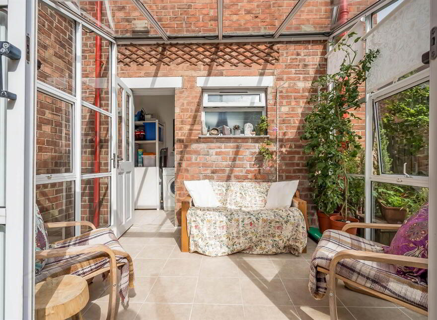7 Rosetta Park, Belfast, BT6 0DJ