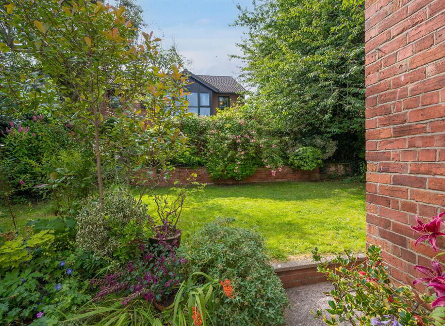 7 Rosetta Park, Belfast, BT6 0DJ