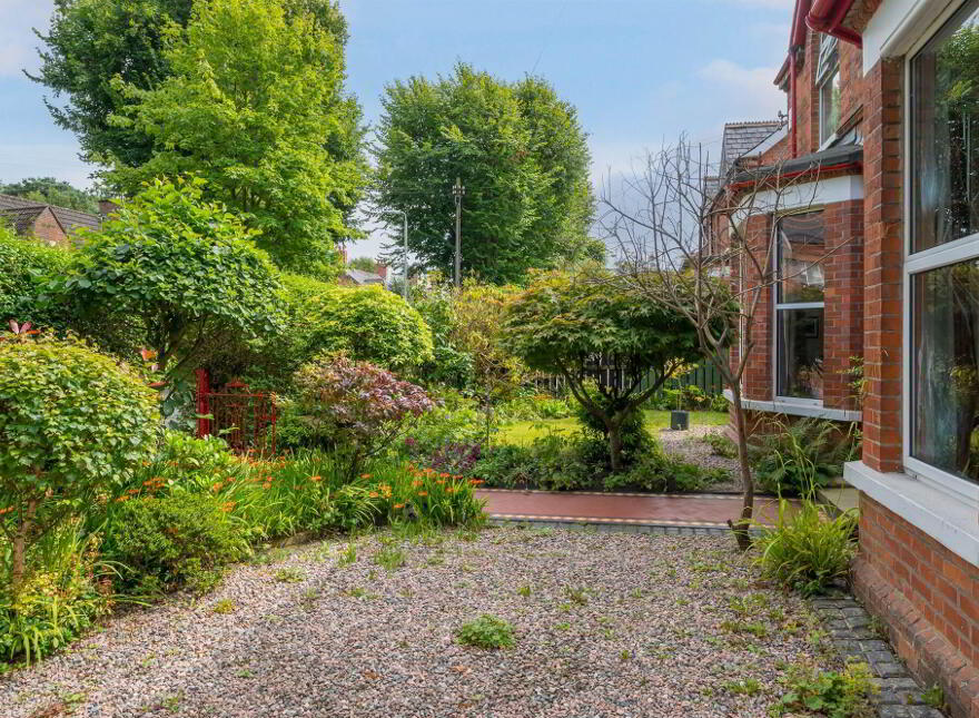7 Rosetta Park, Belfast, BT6 0DJ
