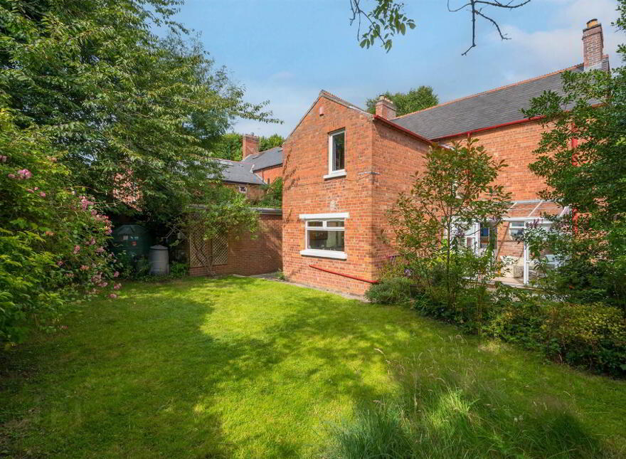 7 Rosetta Park, Belfast, BT6 0DJ